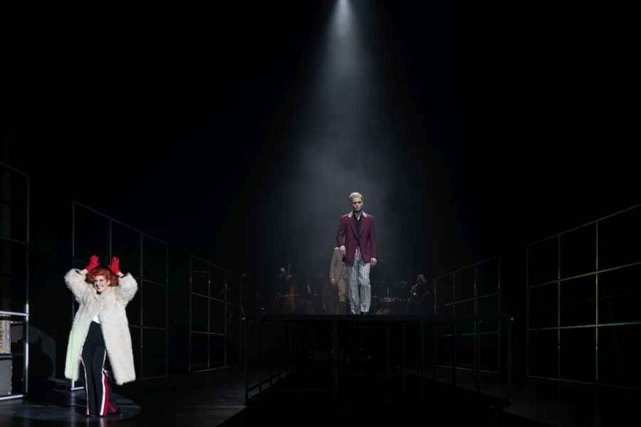 The Black Rider - The Casting of the Magic Bullets