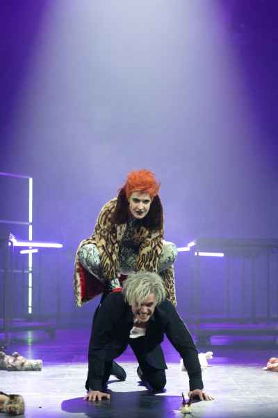 The Black Rider - The Casting of the Magic Bullets