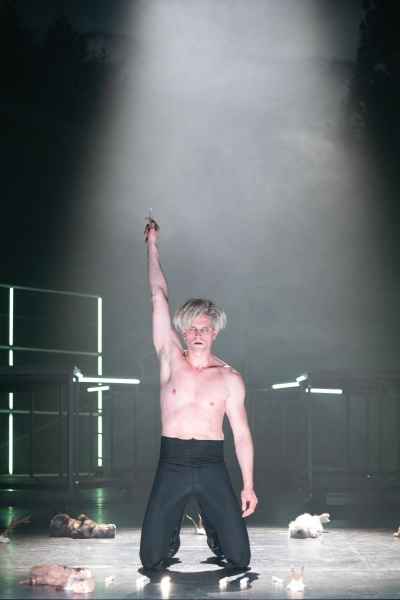 The Black Rider - The Casting of the Magic Bullets